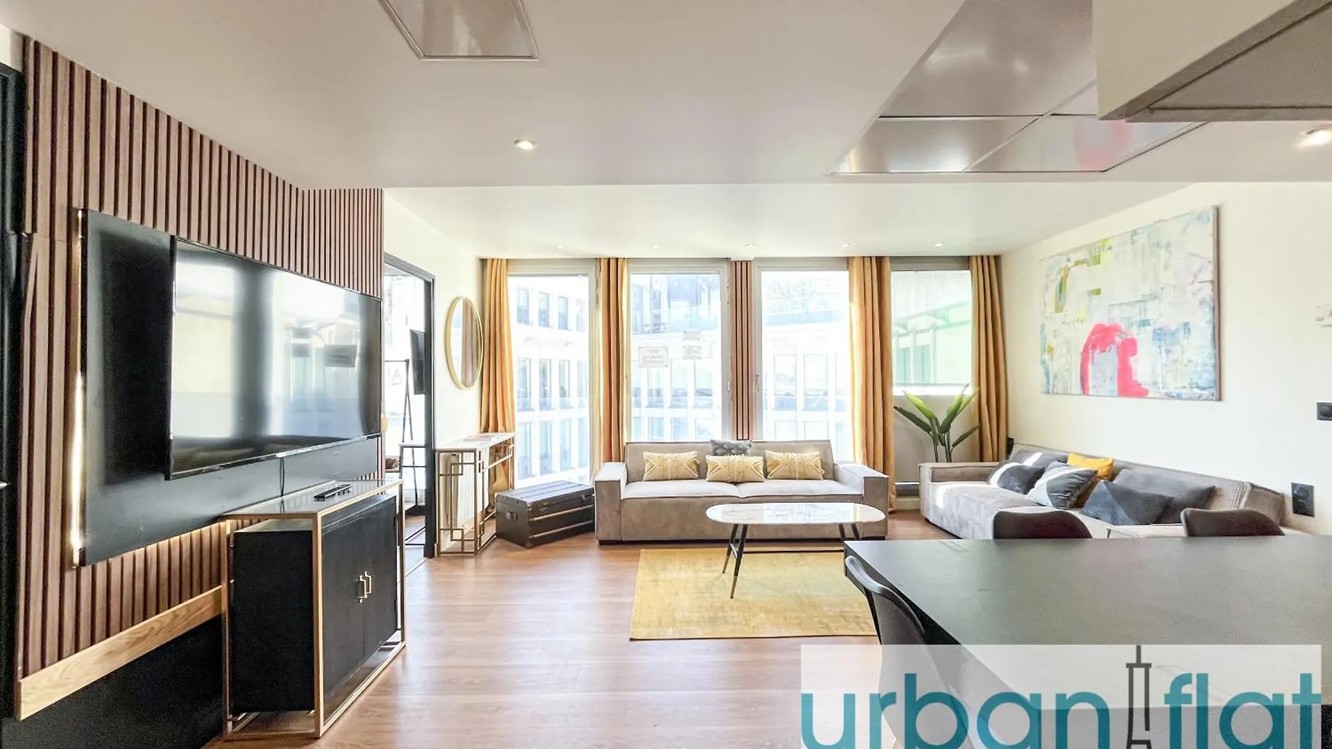 Urban Flat 128 - Art Rock 4Bdr Flat Near Champs-Elysees Paris